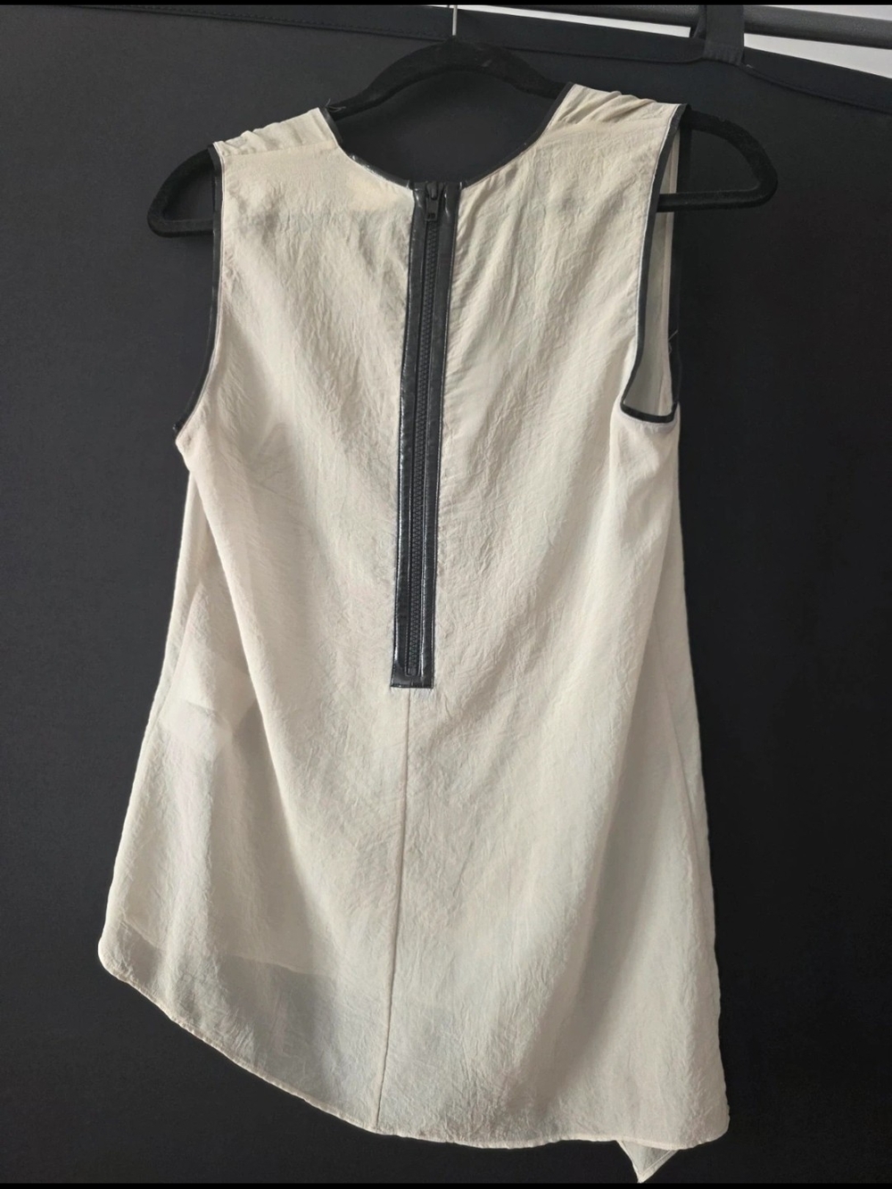 Helmut Lang Black & Cream Geometric Sleeveless Camisole - Picture 5 of 5
